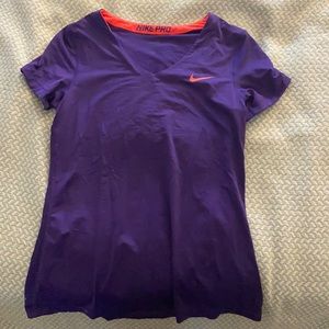 Nike pro shirt in perfect condition
